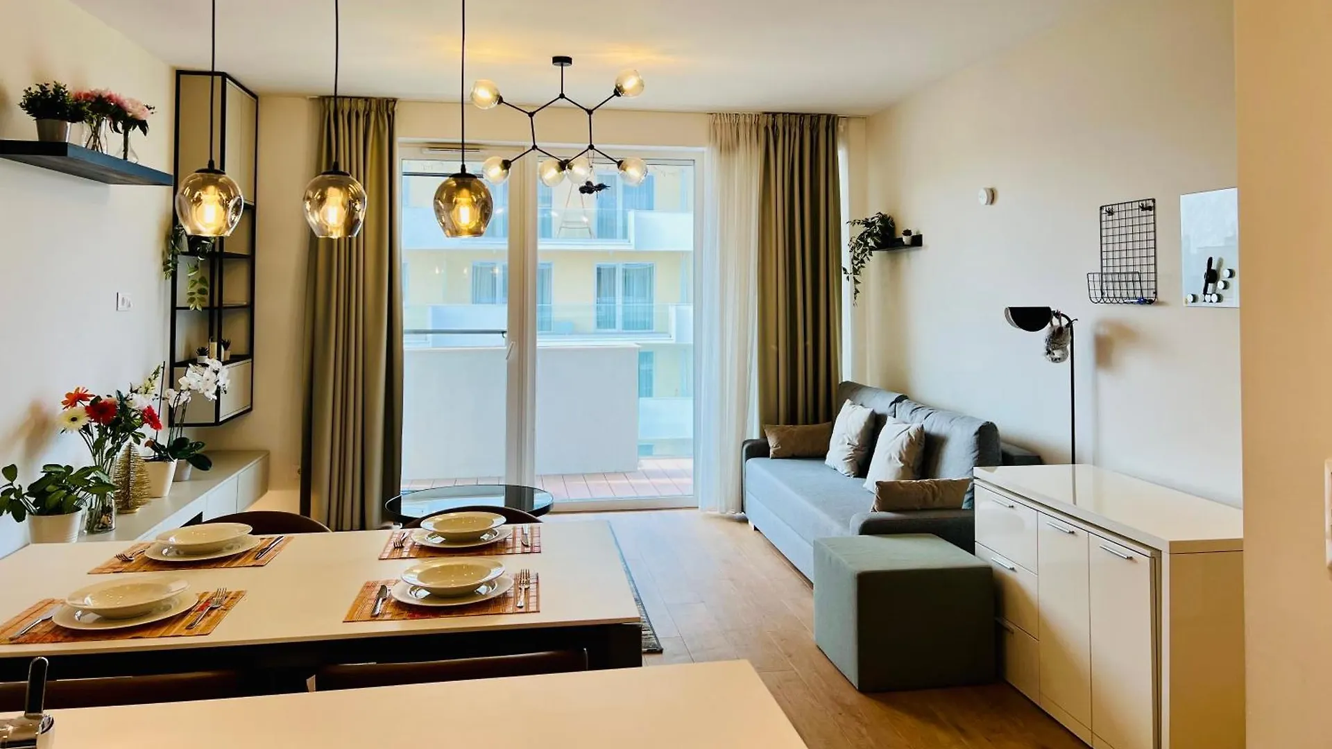 Green Park Apartment contacts