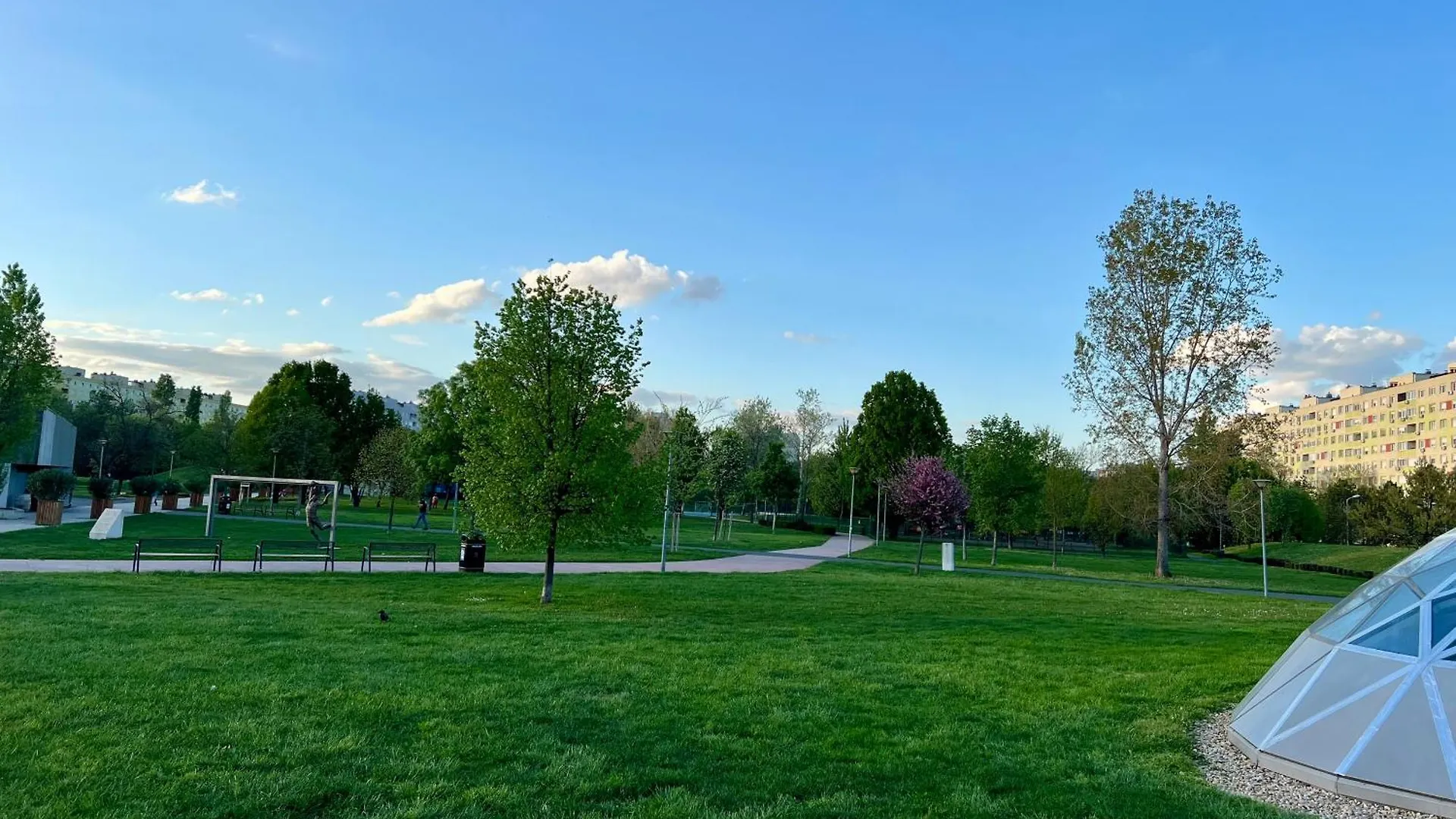 Green Park Budapest 0*,